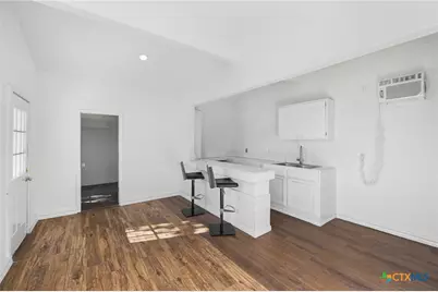 23019 Hilltop Peaks, Elmendorf, TX 78112 - Photo 36