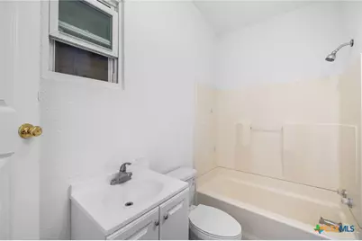 23019 Hilltop Peaks, Elmendorf, TX 78112 - Photo 42