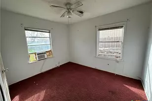 118 Massanet St, Port Lavaca, TX 77979 - Photo 6