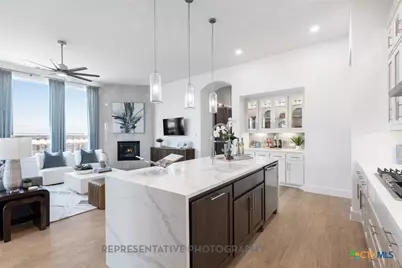 313 White Oak, Castroville, TX 78009 - Photo 6