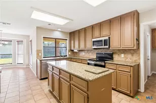 309 Dunbar Dr, Victoria, TX 77904 - Photo 8