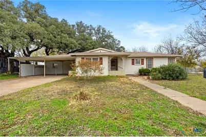 1002 W Woodlawn, San Saba, TX 76877 - Photo 1