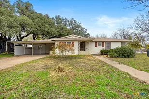 1002 W Woodlawn, San Saba, TX 76877 - Photo 1