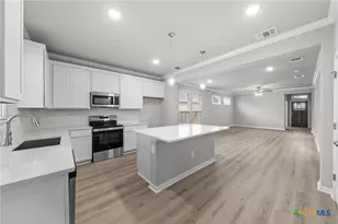 622 Seven Springs Dr, Temple, TX 76502 - Photo 14