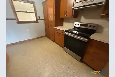 2014 E Mimosa Avenue, Victoria, TX 77901 - Photo 8