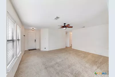 1085 Stone Hollow, New Braunfels, TX 78130 - Photo 4