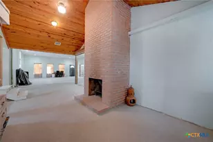 4598 State Hwy 173, Devine, TX 78016 - Photo 14