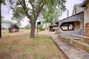 4598 State Hwy 173, Devine, TX 78016 - Photo 8