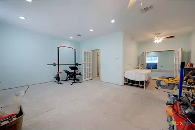 4598 State Highway 173, Devine, TX 78016 - Photo 20