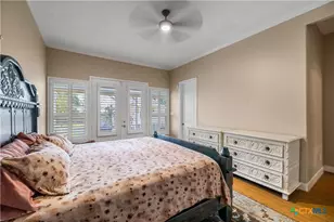 260 N Santa Clara Ave, New Braunfels, TX 78130 - Photo 14