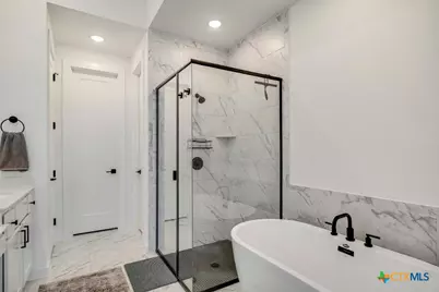 5725 Huron Drive, New Braunfels, TX 78130 - Photo 18