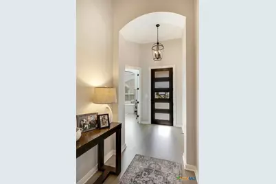 5725 Huron Drive, New Braunfels, TX 78130 - Photo 2