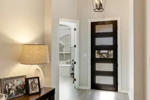 5725 Huron Dr, New Braunfels, TX 78130 - Photo 2