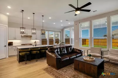 5725 Huron Drive, New Braunfels, TX 78130 - Photo 4