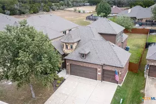 2714 Cedar Rdg Dr, New Braunfels, TX 78132 - Photo 2