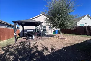 2049 Meadow Pipit, New Braunfels, TX 78130 - Photo 18