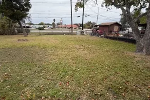 203 Houston St, Port Lavaca, TX 77979 - Photo 22
