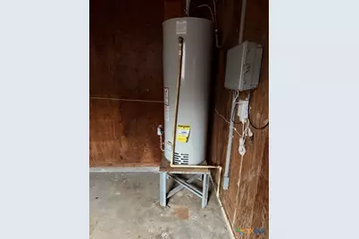 203 Houston Street, Port Lavaca, TX 77979 - Photo 8