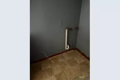 203 Houston Street, Port Lavaca, TX 77979 - Photo 6