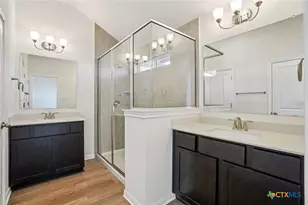 3721 Pin Oak Hls, Seguin, TX 78155 - Photo 12