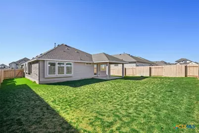 3721 Pin Oak Hills, Seguin, TX 78155 - Photo 18