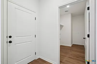 3732 Canby Oak Bluff, Seguin, TX 78155 - Photo 6