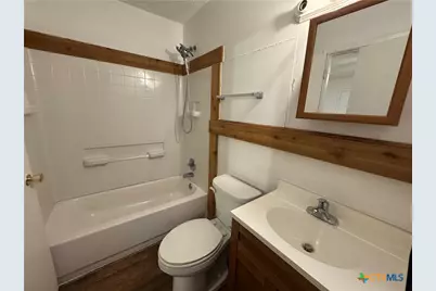 703 E Avenue J, Lampasas, TX 76550 - Photo 28