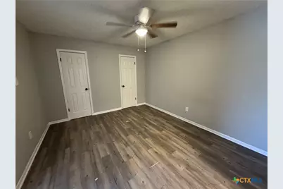 703 E Avenue J, Lampasas, TX 76550 - Photo 16