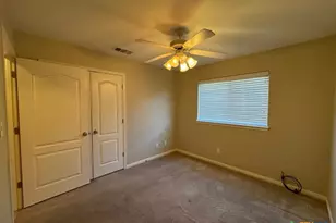 318 Silverado Trail, Victoria, TX 77901 - Photo 10