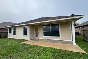 318 Silverado Trail, Victoria, TX 77901 - Photo 14