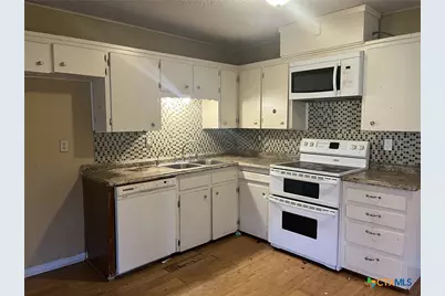 814 S 25th Street, Copperas Cove, TX 76522 - Photo 10