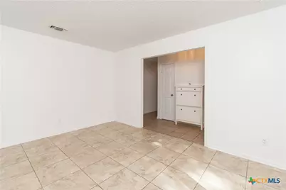 1201 Hughes Avenue, Copperas Cove, TX 76522 - Photo 4