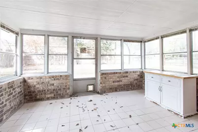 1201 Hughes Avenue, Copperas Cove, TX 76522 - Photo 22