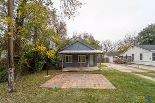1006 W North St, Victoria, TX 77901 - Photo 1