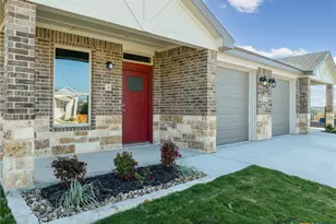 102 Logan Ct, Copperas Cove, TX 76522 - Photo 6