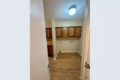 310 Vollentine Street, Yoakum, TX 77995 - Photo 12