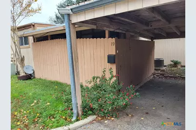 1051 Country Club Drive #19, Seguin, TX 78155 - Photo 10