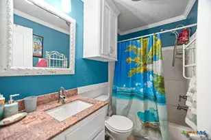 654 Calumet Dr, Palacios, TX 77465 - Photo 22