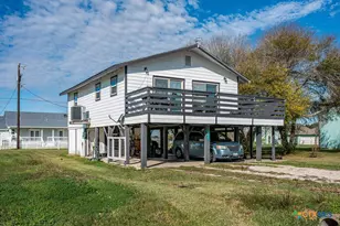 654 Calumet Dr, Palacios, TX 77465 - Photo 14