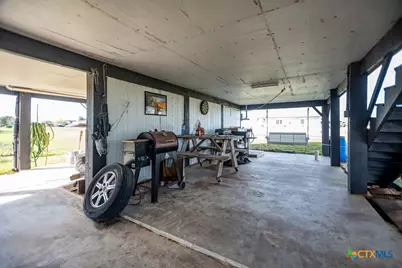 654 Calumet Drive, Palacios, TX 77465 - Photo 2