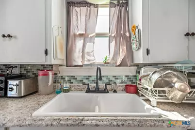 654 Calumet Drive, Palacios, TX 77465 - Photo 18