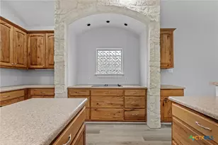 2213 Small Town Dr, New Braunfels, TX 78130 - Photo 8