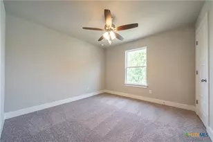 324 Mar Hill St, Seguin, TX 78155 - Photo 16