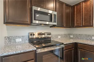 324 Mar Hill St, Seguin, TX 78155 - Photo 10