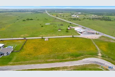 162 Monte Vista Street, Victoria, TX 77905 - Photo 4