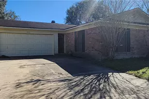 202 Georgia Ln, Victoria, TX 77901 - Photo 2