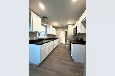 1312 E Anaqua Avenue, Victoria, TX 77901 - Photo 6