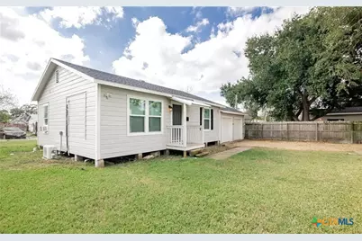 2003 Woodlawn Street #rear, Victoria, TX 77901 - Photo 4