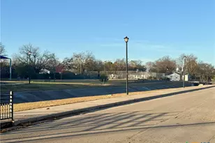 1202 Stewart St, Killeen, TX 76541 - Photo 30