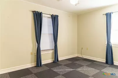 820 N 34th Street, Waco, TX 76710 - Photo 8